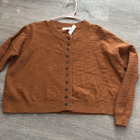Madewell Women's Tan Cardigan - Picture 3 of 3